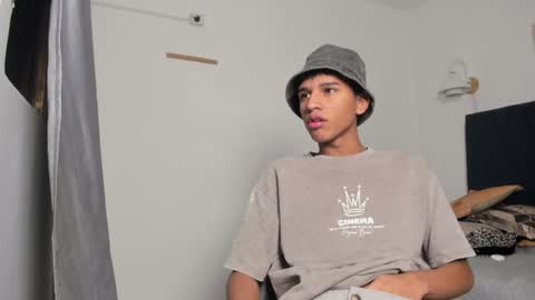 stiven_cum2 online show from June 15, 4:15 am