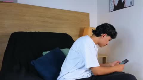 Stiven Bennet online show from October 19, 2:31 pm