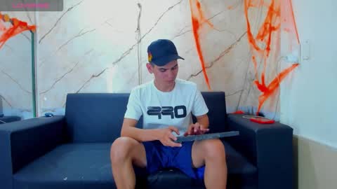 friends online show from November 2, 5:12 am