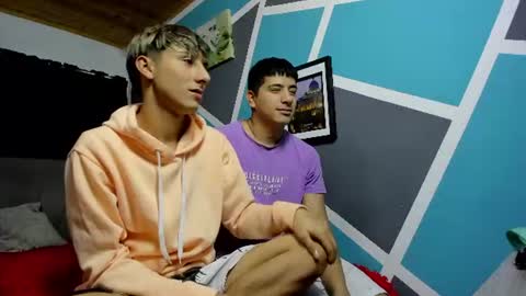Stiven  online show from June 19, 3:23 am