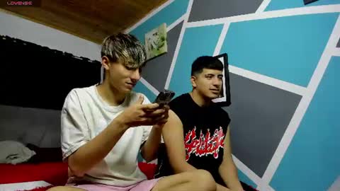 Stiven  online show from June 25, 2:14 am