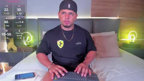 Snapshot of stone_lee_ chatting on September 16, 1:50 am Stone Lee online show from September 16, 1:50 am