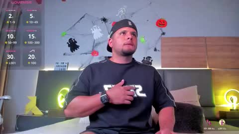 Snapshot of stone_lee_ chatting on October 26, 7:21 am Stone Lee online show from October 26, 7:21 am