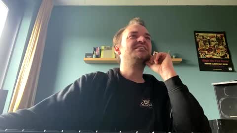 Stonerboner online show from October 18, 1:38 pm