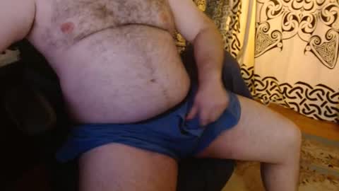 Snapshot of stonerbear42 chatting on January 6, 12:46 pm Stonerbear42 online show from January 6, 12:46 pm
