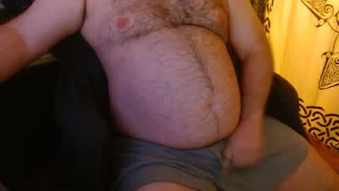 Snapshot of stonerbear42 chatting on January 19, 11:01 am Stonerbear42 online show from January 19, 11:01 am