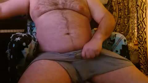 Snapshot of stonerbear42 chatting on December 13, 11:23 am Stonerbear42 online show from December 13, 11:23 am