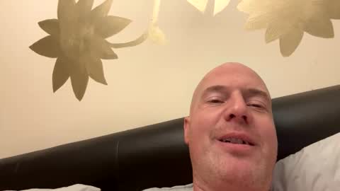 Stoodley22 online show from December 18, 4:03 pm