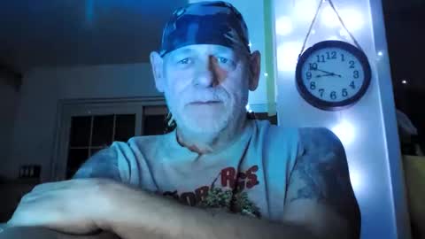Snapshot of stormynorm14 chatting on December 28, 1:50 am stormynorm14 online show from December 28, 1:50 am