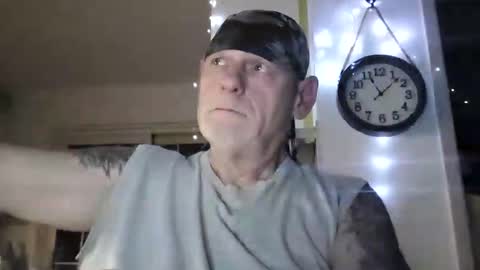 Snapshot of stormynorm14 chatting on January 1, 4:07 am stormynorm14 online show from January 1, 4:07 am
