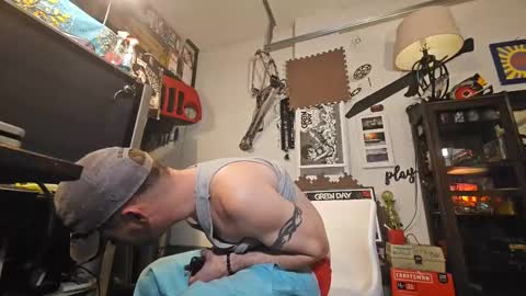 Snapshot of str8foryouguy chatting on February 14, 7:02 pm Str8 online show from February 14, 7:02 pm