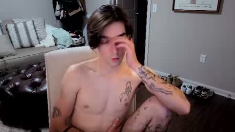 str8whiteboy21 online show from June 9, 5:53 am
