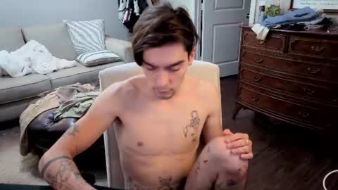 str8whiteboy21 online show from June 14, 12:40 pm