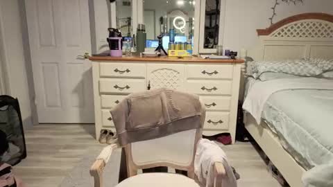 str8whiteboy21 online show from February 6, 7:38 am