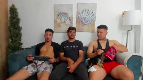 straight__friends online show from April 26, 2:36 pm