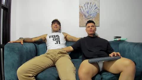 Snapshot of straight__friends chatting on September 14, 2:30 pm straight__friends online show from September 14, 2:30 pm