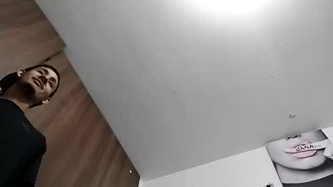 straight_baby online show from October 22, 6:06 am