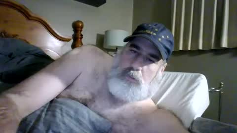 Straightbear4you online show from October 20, 10:19 am