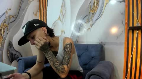 Snapshot of straightboy_nick chatting on September 22, 6:24 am NICK online show from September 22, 6:24 am
