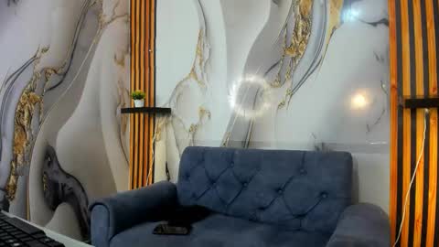 Snapshot of straightboy_nick chatting on October 7, 6:28 am NICK online show from October 7, 6:28 am