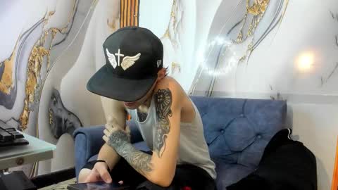 Snapshot of straightboy_nick chatting on September 23, 6:35 am NICK online show from September 23, 6:35 am