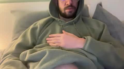 straightfirelotus69420 online show from December 19, 2:36 pm