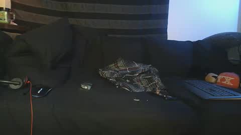 Snapshot of straitpipermann22 chatting on November 1, 5:11 am straitpipermann22 online show from November 1, 5:11 am