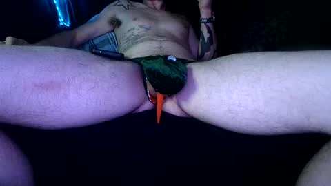 straitpipermann22 online show from February 18, 3:26 am