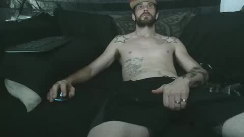 Snapshot of straitpipermann22 chatting on October 15, 9:55 pm straitpipermann22 online show from October 15, 9:55 pm