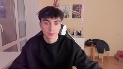 Snapshot of stralght_twinks chatting on February 6, 2:48 pm Ray online show from February 6, 2:48 pm