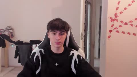 Snapshot of stralght_twinks chatting on February 28, 12:31 pm Ray online show from February 28, 12:31 pm