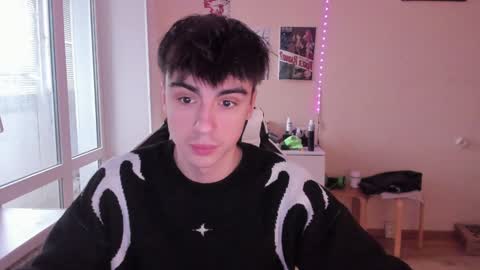 Snapshot of stralght_twinks chatting on January 24, 8:44 am Ray online show from January 24, 8:44 am