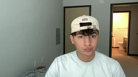 sexmenyoutnng online show from October 2, 6:34 pm