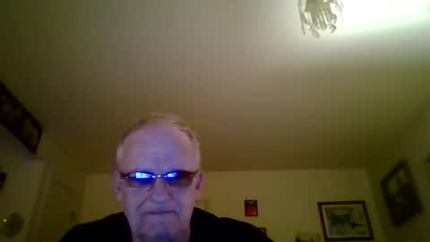 streetwisetheheat online show from February 12, 2:17 am