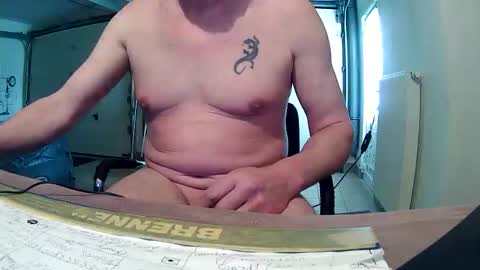 Thomas online show from April 15, 10:04 am