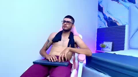 Javier online show from June 15, 12:52 pm