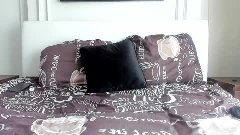 Strong Arni online show from April 27, 3:47 am