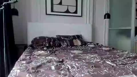 Snapshot of strong_arni chatting on October 20, 3:21 am Strong Arni online show from October 20, 3:21 am