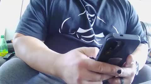 strong_bear89 online show from January 12, 8:13 pm