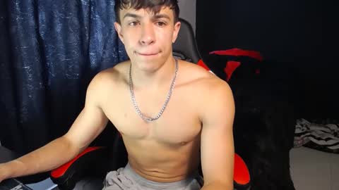 Snapshot of strong_jackxxx chatting on December 5, 6:45 pm Daddy Jack online show from December 5, 6:45 pm