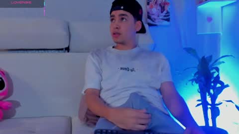 strong_rock69 online show from April 17, 4:09 pm