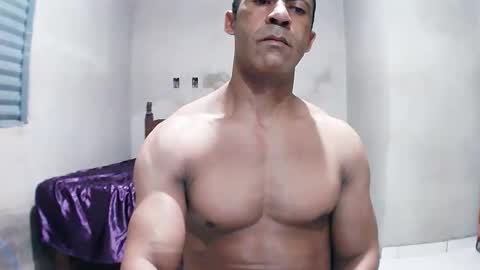 strongdaddyfantastic online show from April 27, 2:41 am