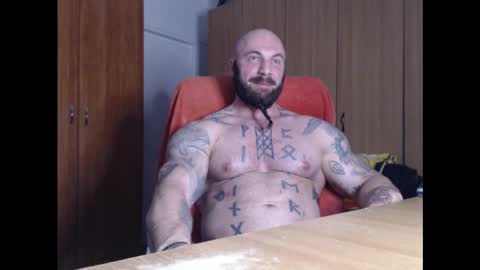 Snapshot of strongivan chatting on February 16, 7:05 pm StrongIvan online show from February 16, 7:05 pm