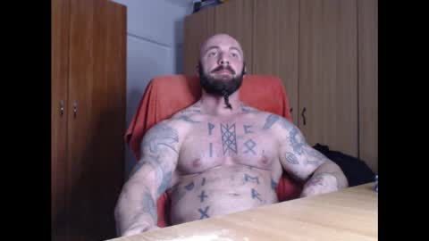 Snapshot of strongivan chatting on February 18, 7:54 pm StrongIvan online show from February 18, 7:54 pm