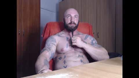 Snapshot of strongivan chatting on September 18, 6:10 pm StrongIvan online show from September 18, 6:10 pm