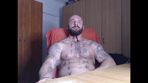 Snapshot of strongivan chatting on February 25, 7:36 pm StrongIvan online show from February 25, 7:36 pm