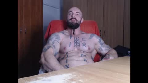 Snapshot of strongivan chatting on September 24, 4:12 am StrongIvan online show from September 24, 4:12 am