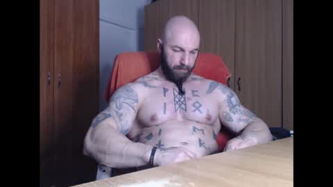 Snapshot of strongivan chatting on January 31, 6:57 pm StrongIvan online show from January 31, 6:57 pm