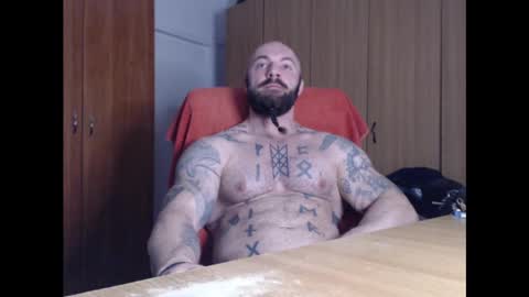 Snapshot of strongivan chatting on February 25, 5:30 am StrongIvan online show from February 25, 5:30 am