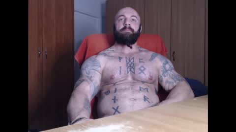 Snapshot of strongivan chatting on December 25, 7:24 pm StrongIvan online show from December 25, 7:24 pm
